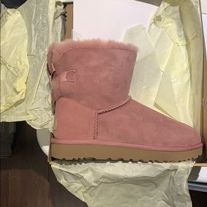 Brand new pink uggs